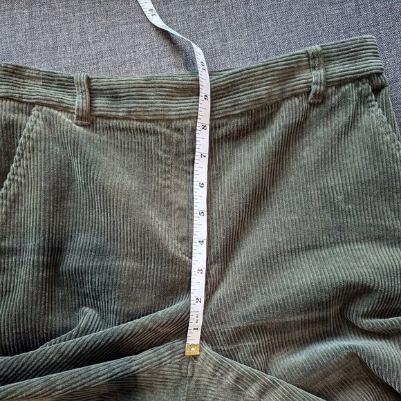 Brooks Brothers Wide Wale Corduroy Trousers | Olive Green | Classic Style - Picture 11 of 13
